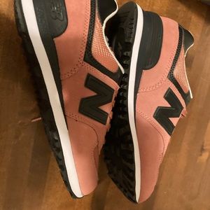 Brand New in Box New Balance 7.5 574 Cute Color